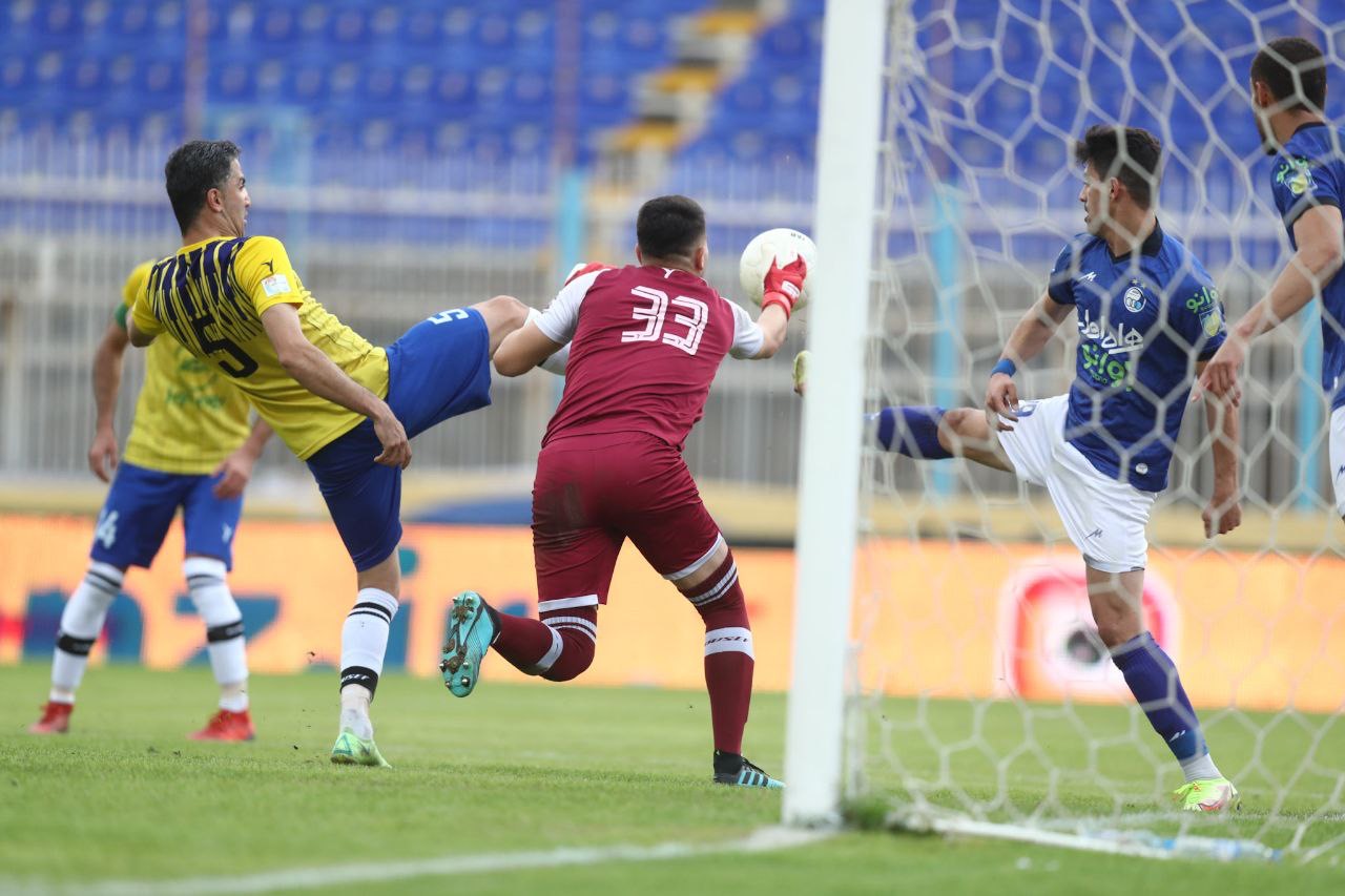 سوپرگل زبیر سوخت؟ / استقلال - نفت مسجد سلیمان