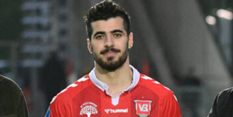 سعید عزت اللهی در ترکیب وایله در بازی با هورسنس