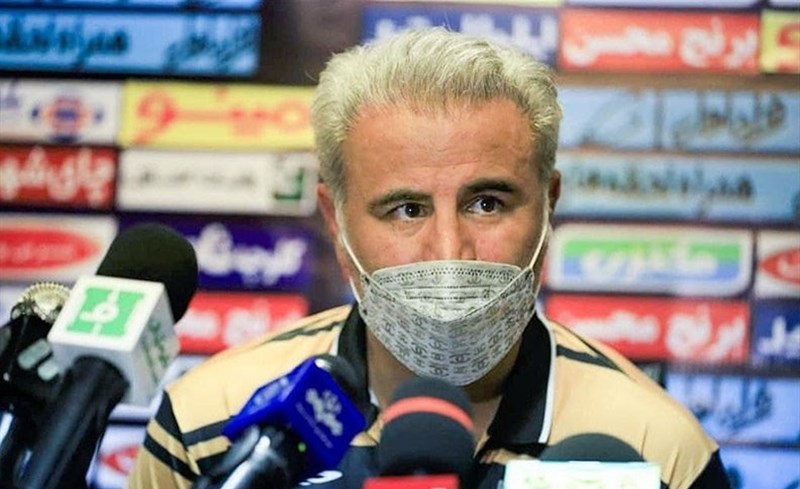 محمد خرمگاه: فجر سپاسی با یک و نیم موقعیت، دو گل زد