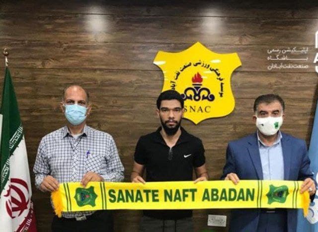 عباس بوعذار به نفت آبادان پیوست