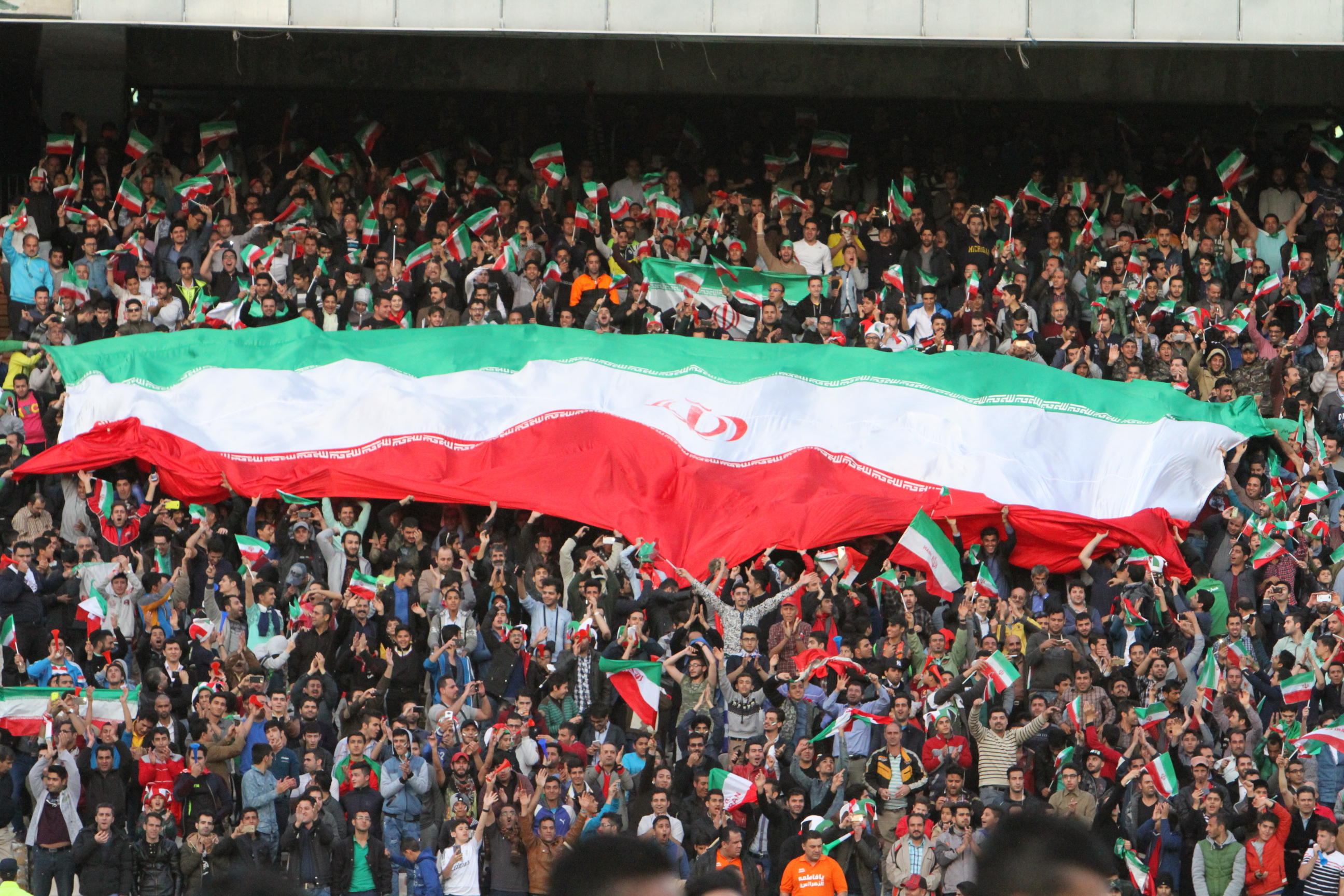 موافقت FIFA و AFC با حضور تماشاگران در دیدار ایران - عراق
