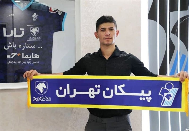 هافبک استقلال خوزستان به پیکان پیوست