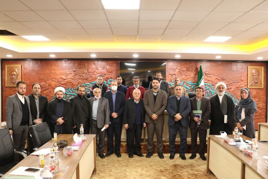 ورود بانوان به ورزشگاه دستور جلسه جمعیت حامیان هواداران فوتبال