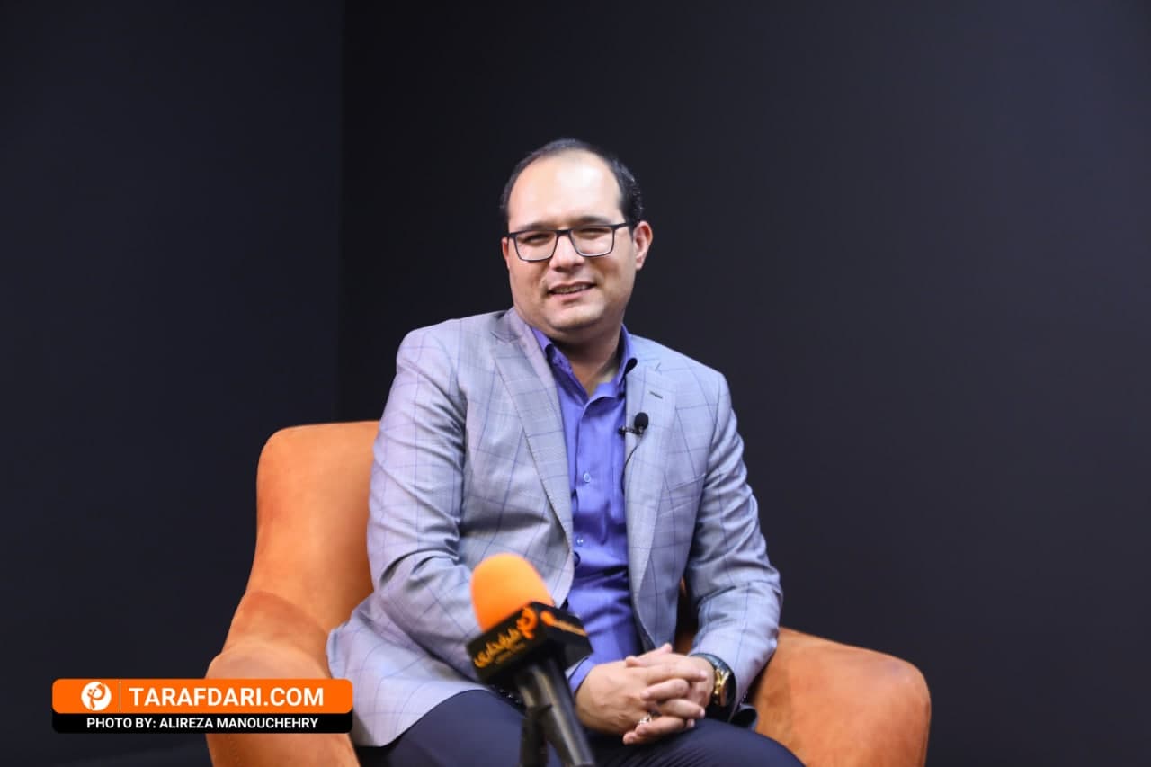 محمد ربیعی در گفتگو با طرفداری: برنامه ای برای جذب دژاگه و شجاعی نداریم؛ با گل گهر بیشتر رفیقیم تا رقیب!