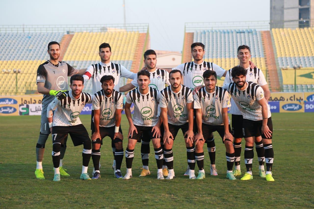 بازیکنان نفت مسجدسلیمان را در رختکن کتک زدند