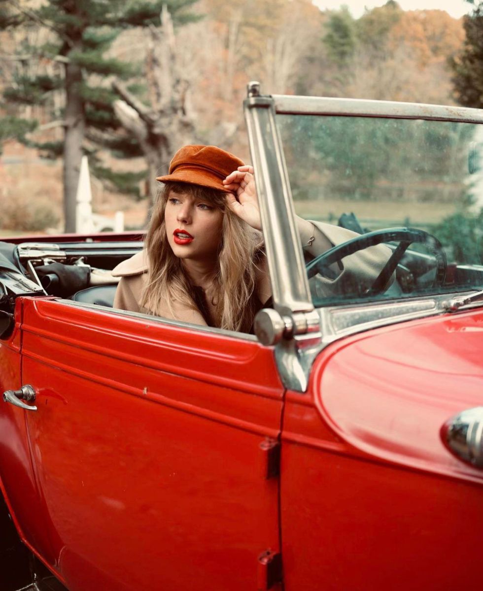 اهنگ Girl At Home (Taylor's Version) از Taylor Swift