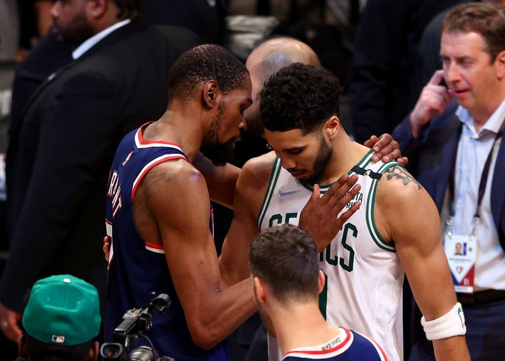پلی آف NBA | دار و دسته دورانت توسط بوستون سوییپ شدند؛ پیروزی تورنتو و دالاس