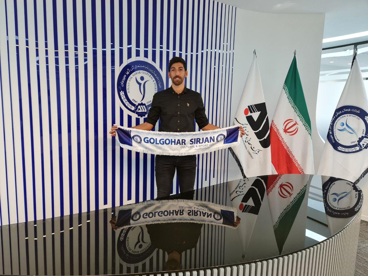 مرتضی تبریزی با گل گهر تمدید کرد