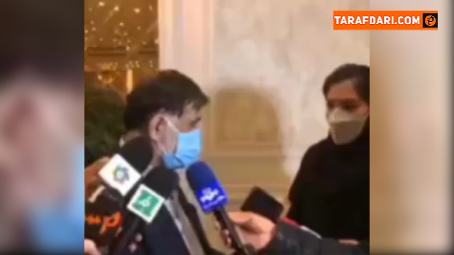 واکنش عجیب سردار آجرلو به میکروفن قرمز رنگ یک خبرنگار / فیلم
