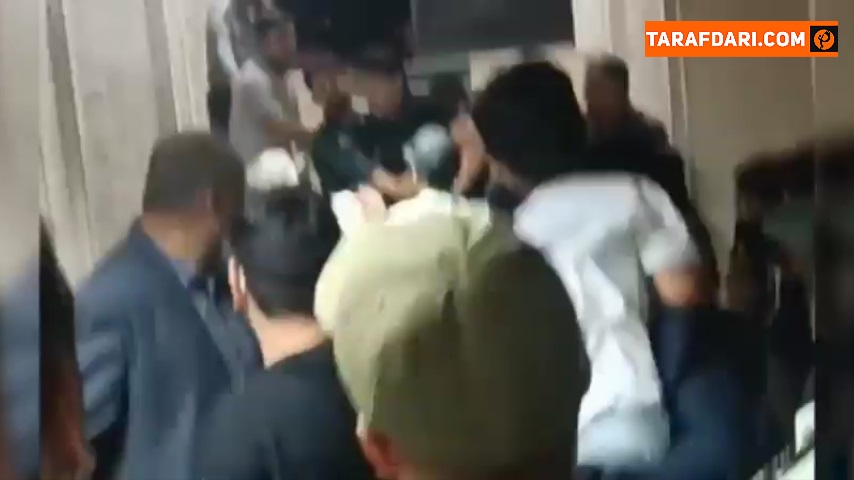 درگیری شدید پیروز قربانی، سرمربی تیم فوتبال رایکا با کادرفنی تیم فوتبال سایپا پس از پایان بازی دو تیم / فیلم