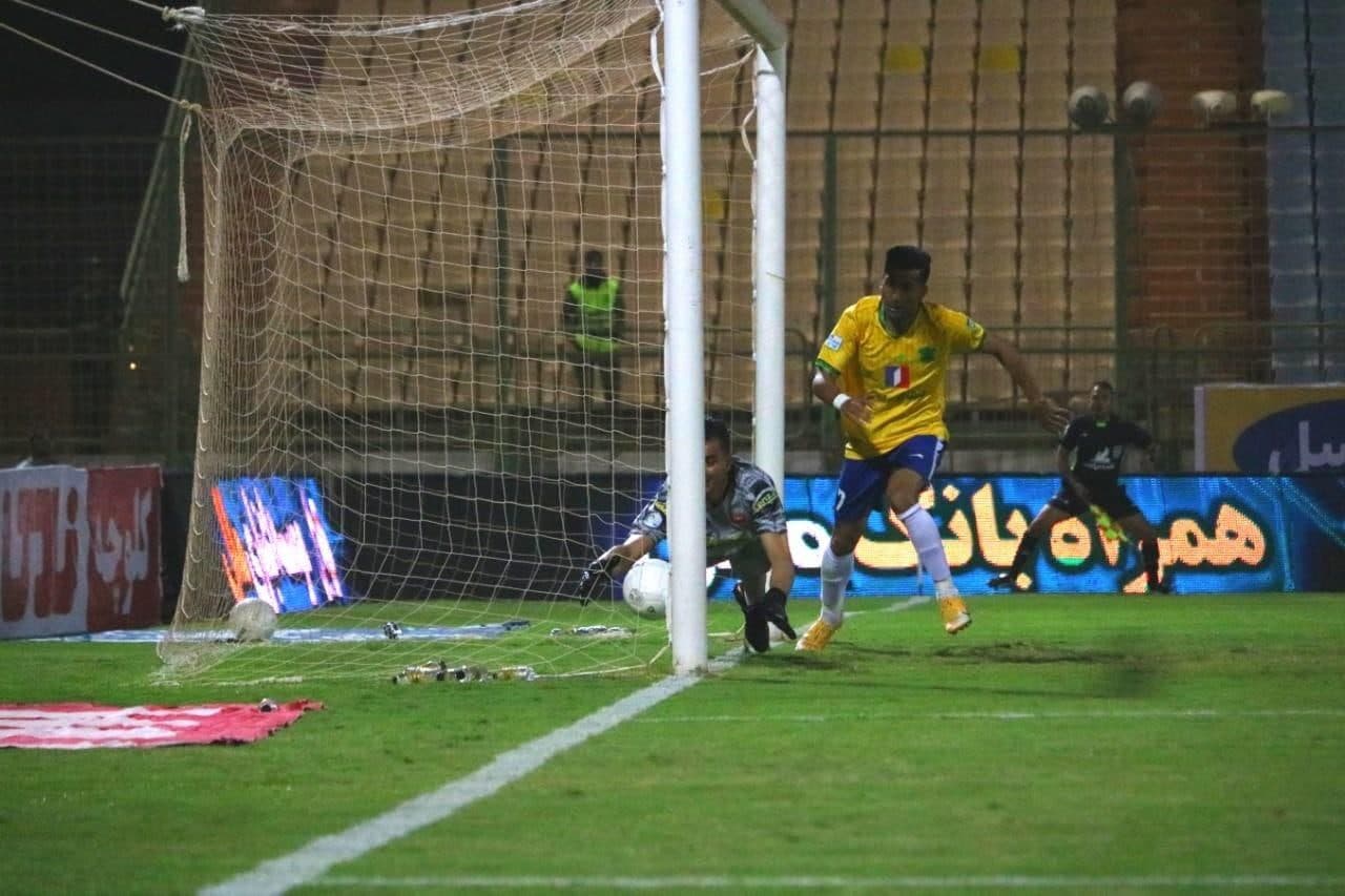 نفت آبادان 2_0 پرسپولیس؛ زور سرخ ها به لک نرسید