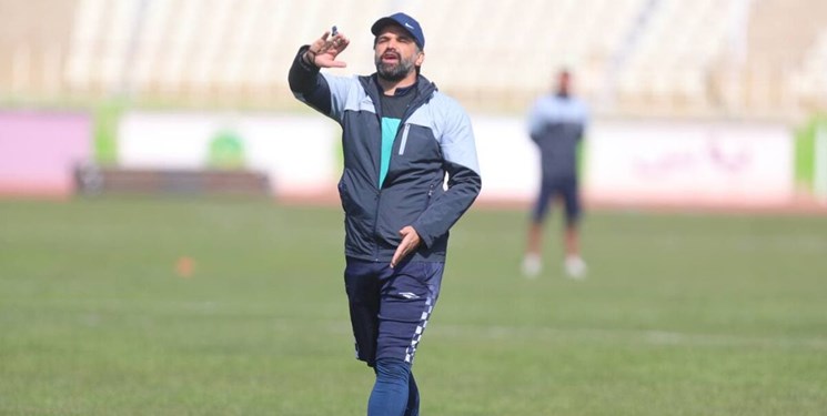 پیروز قربانی: سبک تشویق هواداران بابلی را فقط در استقلال دیدم/ دارا و ندار در قضاوت داوران تاثیر دارد