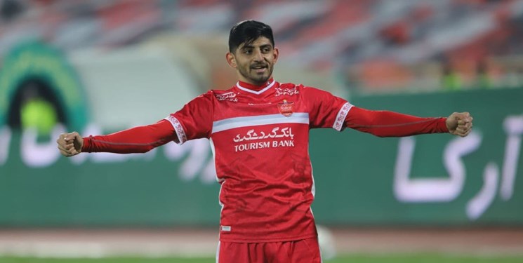 قول مساعد مدیران پرسپولیس به ترابی / شماره 9 تمدید می کند؟