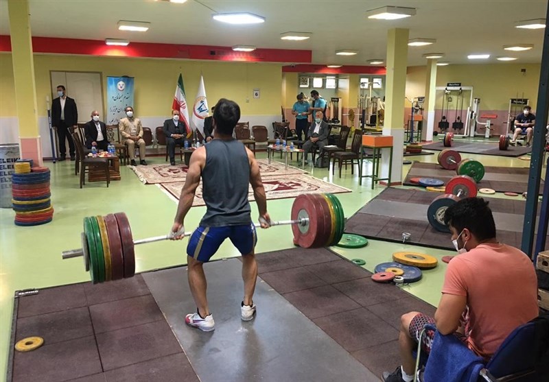 اردویی که با سیاهی لشگر هم پر نشد؛ سرمربی هم به اردوی وزنه برداری نرفت