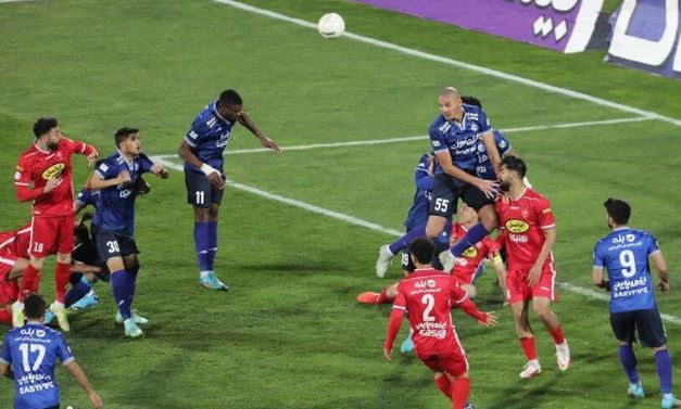 پرسپولیس 11- 6 از استقلال پیش افتاده است