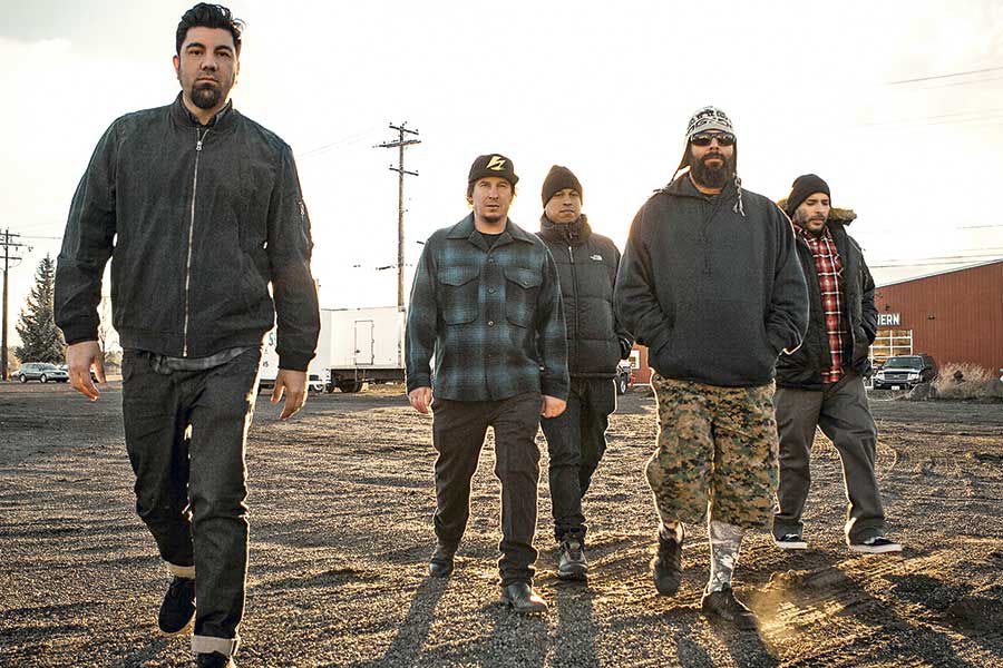 دانلود آهنگ Deftones - Change (In the House of Flies)