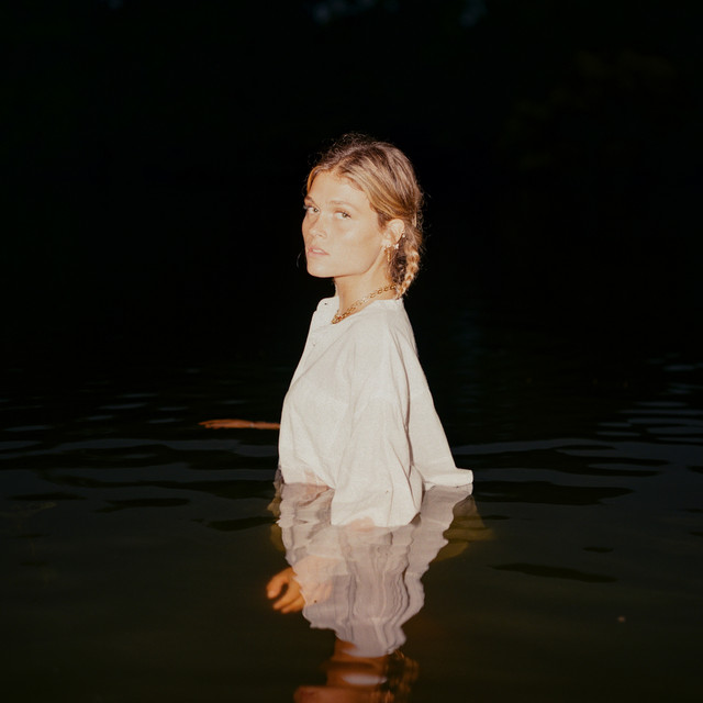 دانلود آهنگ Runaway از Anaïs