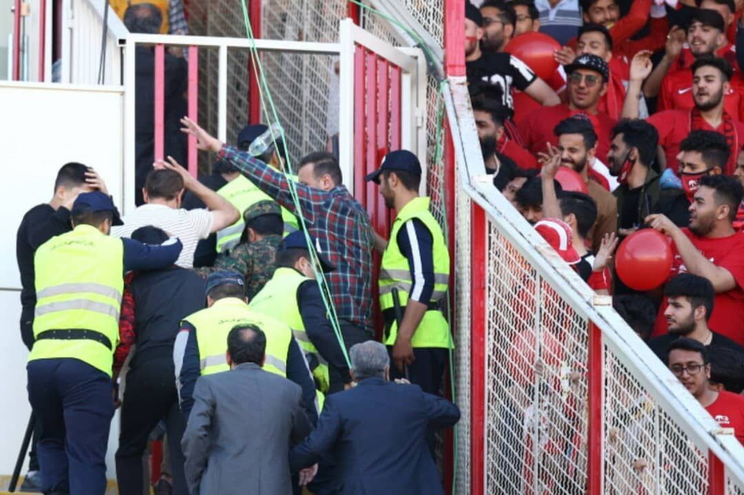 فریدون اصفهانیان: پرسپولیسی ها امکان بازگشت به زمین نداشتند