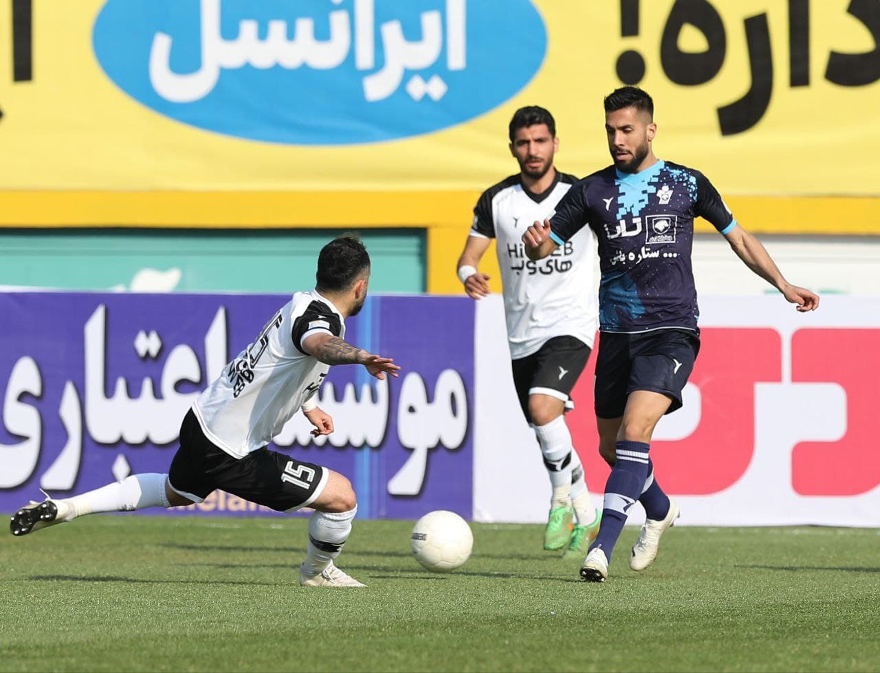 پیکان 1-2 هوادار / زور حسینی، 10 نفره به عنایتی نرسید!