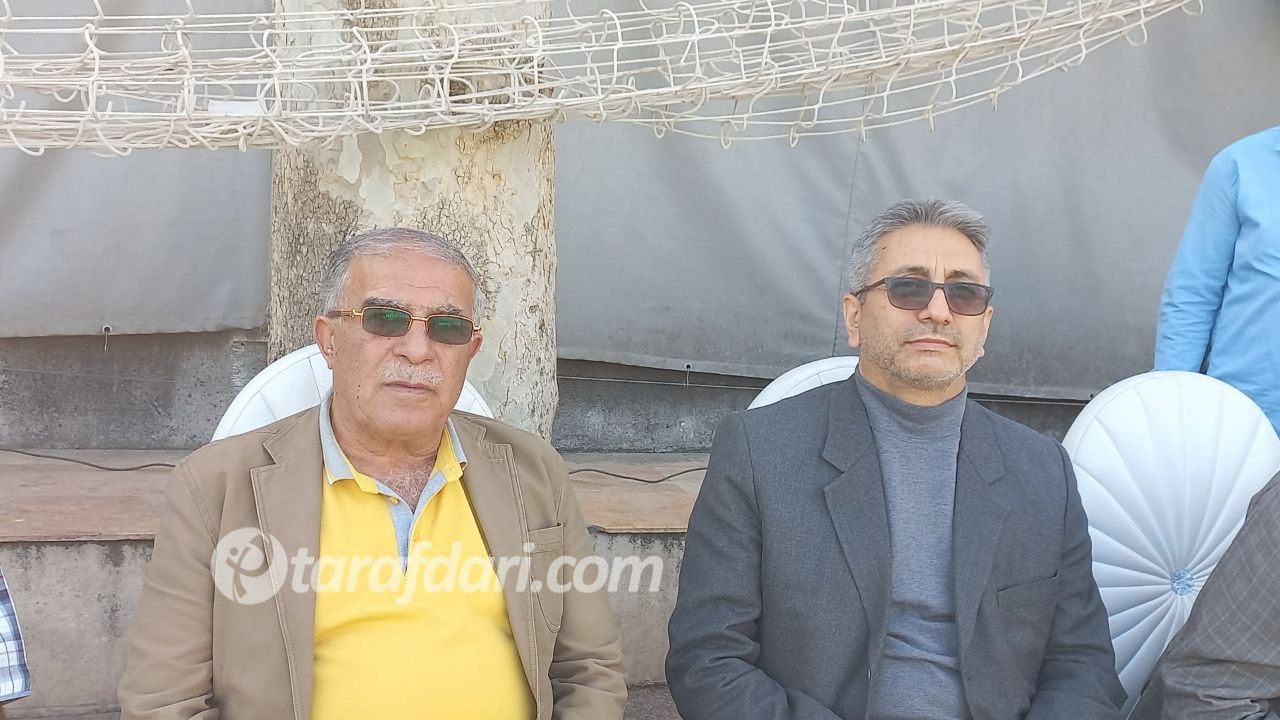حسن روشن تماشاگر بازی دوستانه پیشکسوتان استقلال و راهن آهن