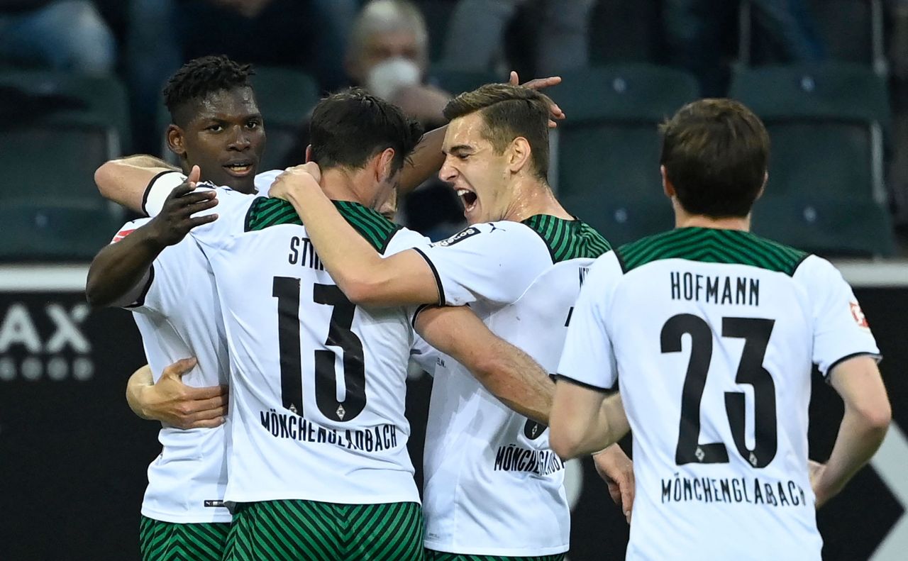 مونشن گلادباخ 3-1 لایپزیش؛ باخت بد موقع شاگردان تدسکو