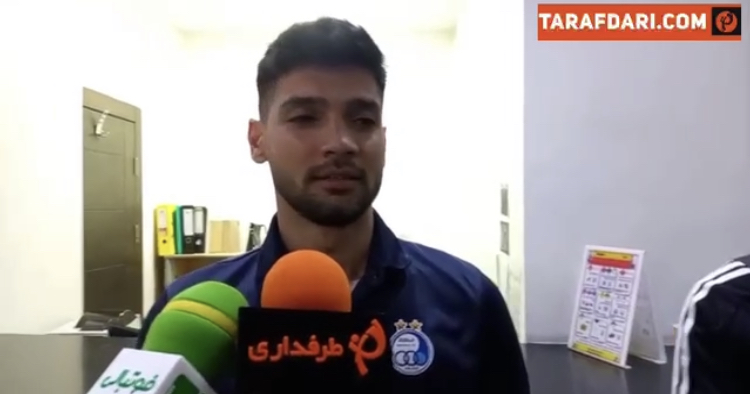 مهدی مهدی پور : استقلال و هوادارانش اینقدر بزرگ هستند و اینقدر جام دیدند این هم یکی از اون جام هاست / فیلم