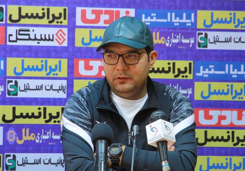 ربیعی: به انصاری پیشنهاد حضور در کادر فنی را دادم