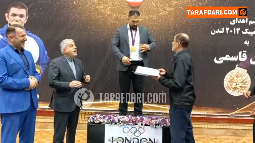 گزارش اختصاصی طرفداری از اهدای حکم قهرمانی کمیل قاسمی توسط خسروی وفا، رئیس کمیته ملی المپیک / فیلم