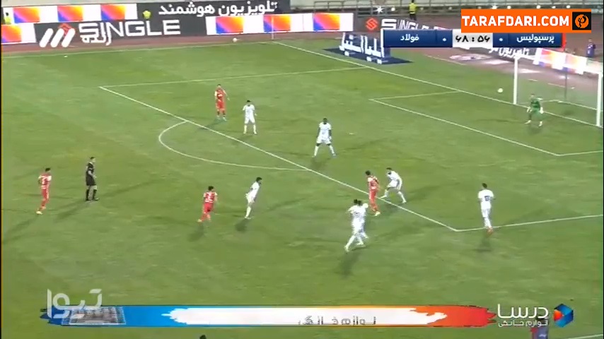 صحنه مشکوک در محوطه جریمه فولاد که داور اعتقادی به پنالتی نداشت (پرسپولیس 0-0 فولاد)