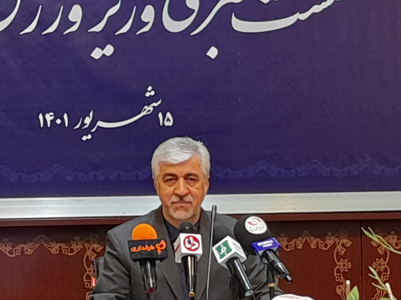 کنفرانسی با هزار تیتر؛ سجادی: به ماجدی گفتم زیدان را هم بیاوری، پولش را میدهیم!/ برای حذف پرسپولیس و استقلال از قبل تصمیم گرفته بودند