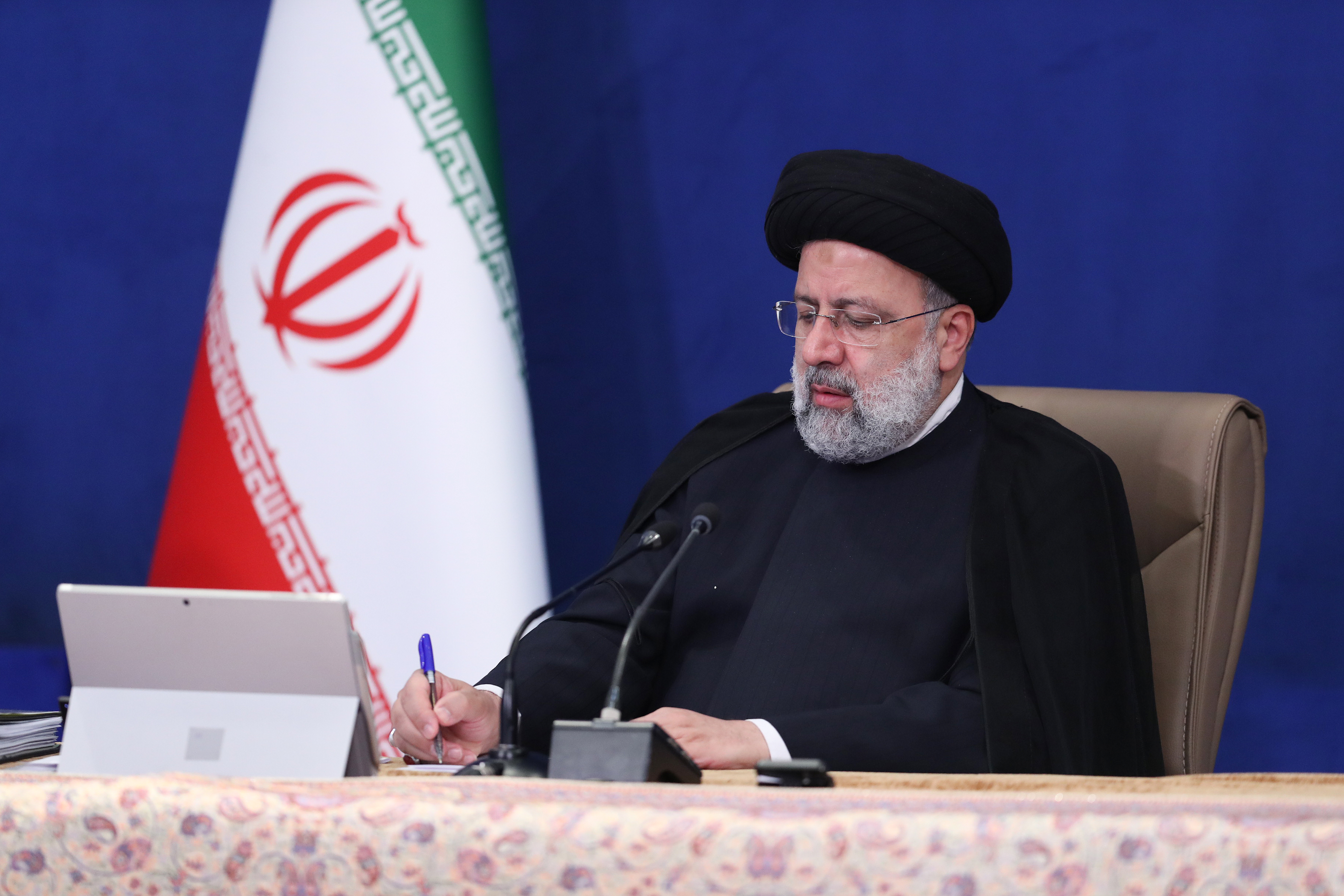 رئیس جمهور نایبقهرمانی کشتی آزاد را تبریک گفت