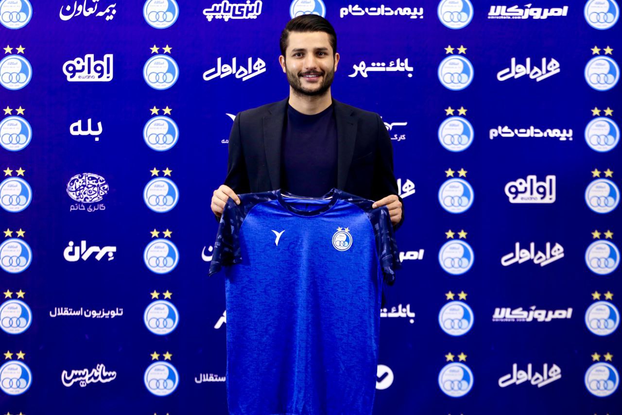 عارف غلامی و استقلال تمدید کردند؛ پایان کشمکش آبی ها