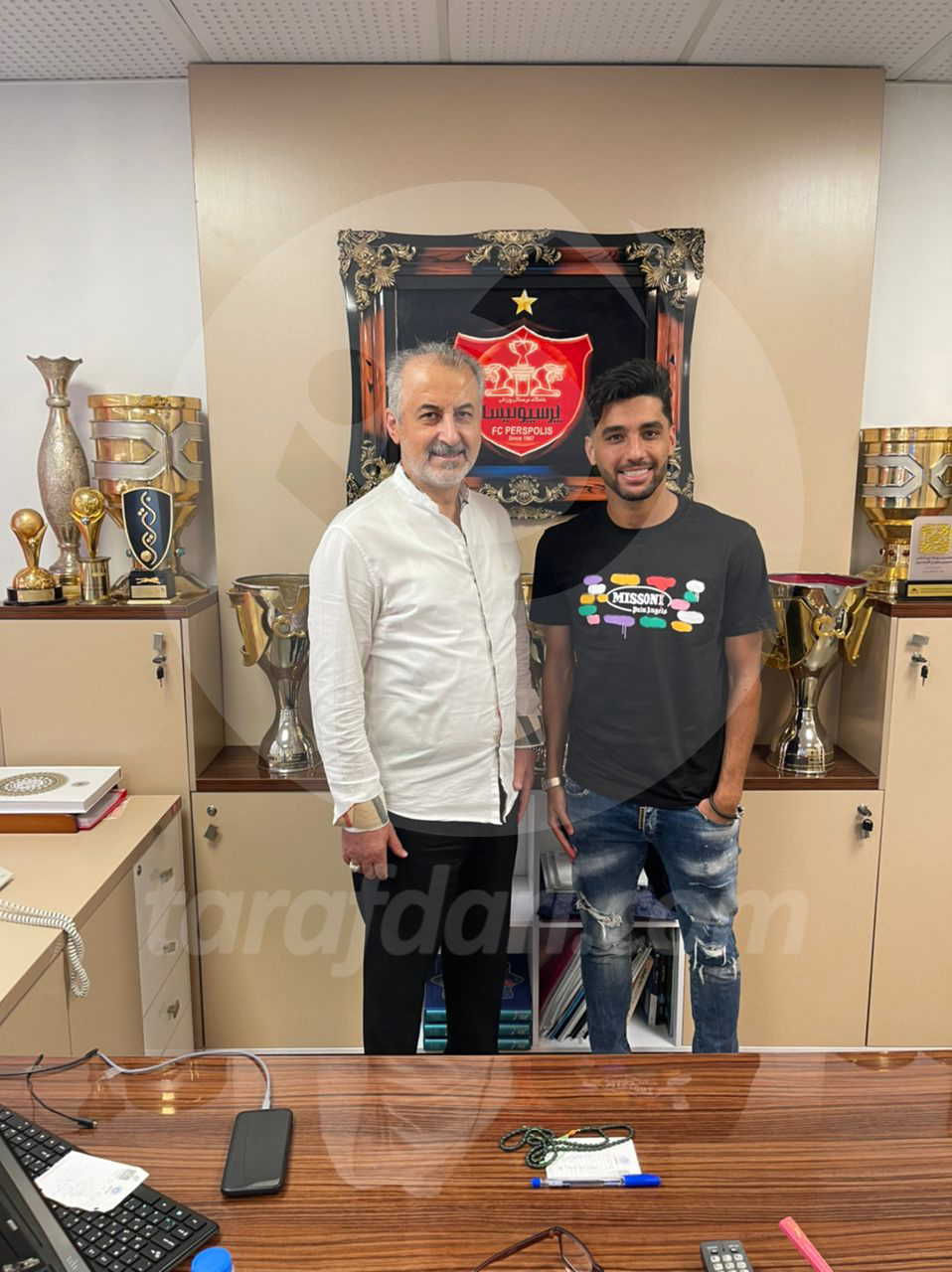 مهدی شریفی تخفیف داد و با پرسپولیس توافق کرد + عکس ها