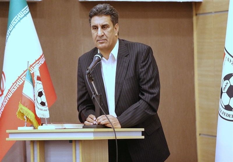 درخواست عزل خداداد افشاریان در مجمع فدراسیون فوتبال + عکس