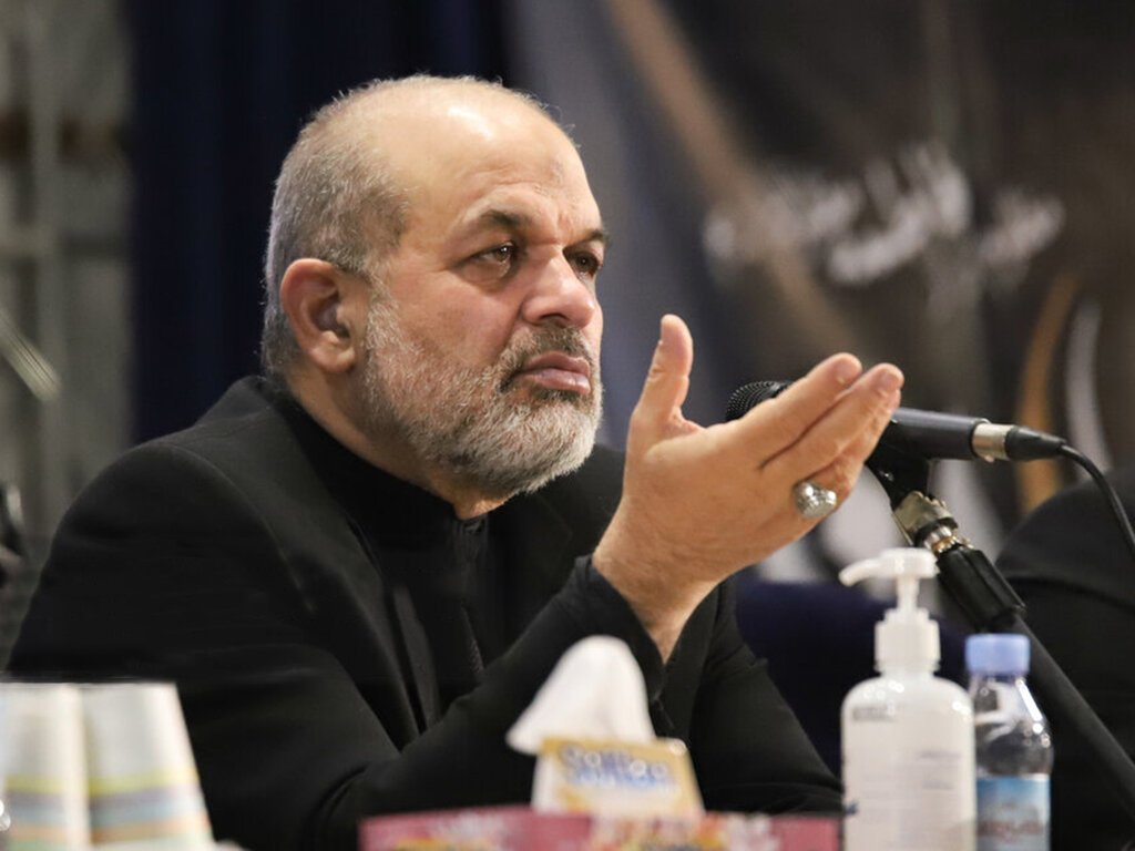 وزیر کشور: مانعی برای حضور بانوان در ورزشگاه ها وجود ندارد