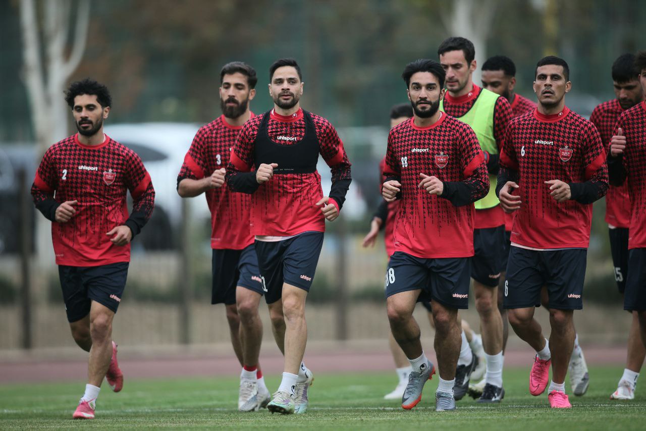 پاسکاری های کوتاه و فوتبال درون تیمی / گزارش تمرین پرسپولیس
