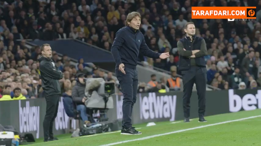 عکس العمل های آنتونیو کونته در کنار زمین در جریان پیروزی 2-0 تاتنهام مقابل اورتون / فیلم