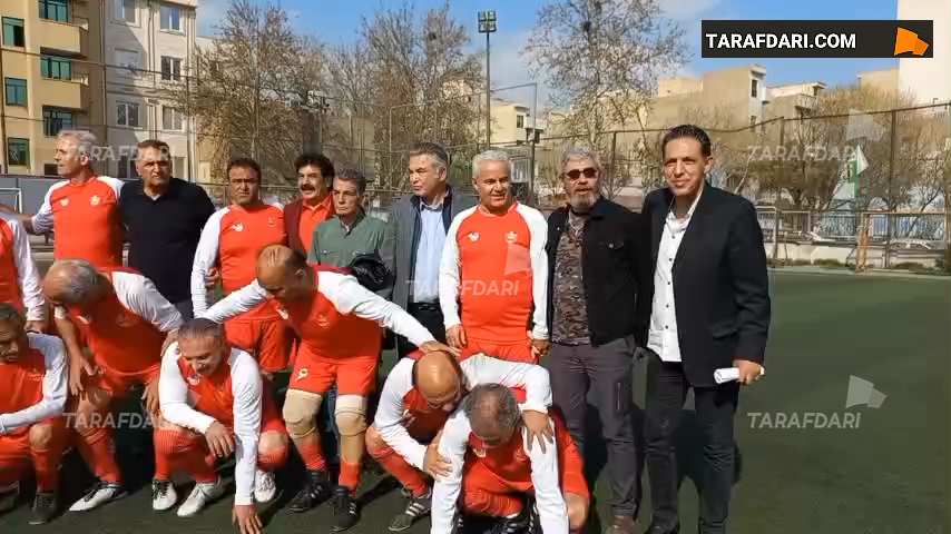 گزارش اختصاصی طرفداری از آغاز مراسم فینال پیشکسوتان فوتبال / فیلم
