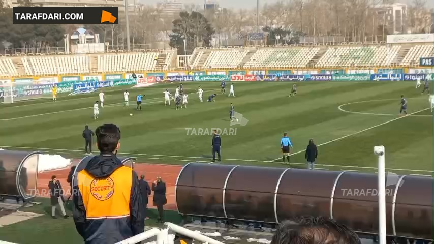 شوت زیبای شرزود تمیروف به دروازه استقلال از دریچه دوربین طرفداری / فیلم