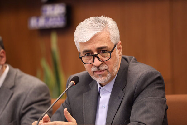 پاسخ وزیر به انتقاد از ترجیح ورزش بر جوانان/ سجادی: رویکرد ما استقلال بانوان است
