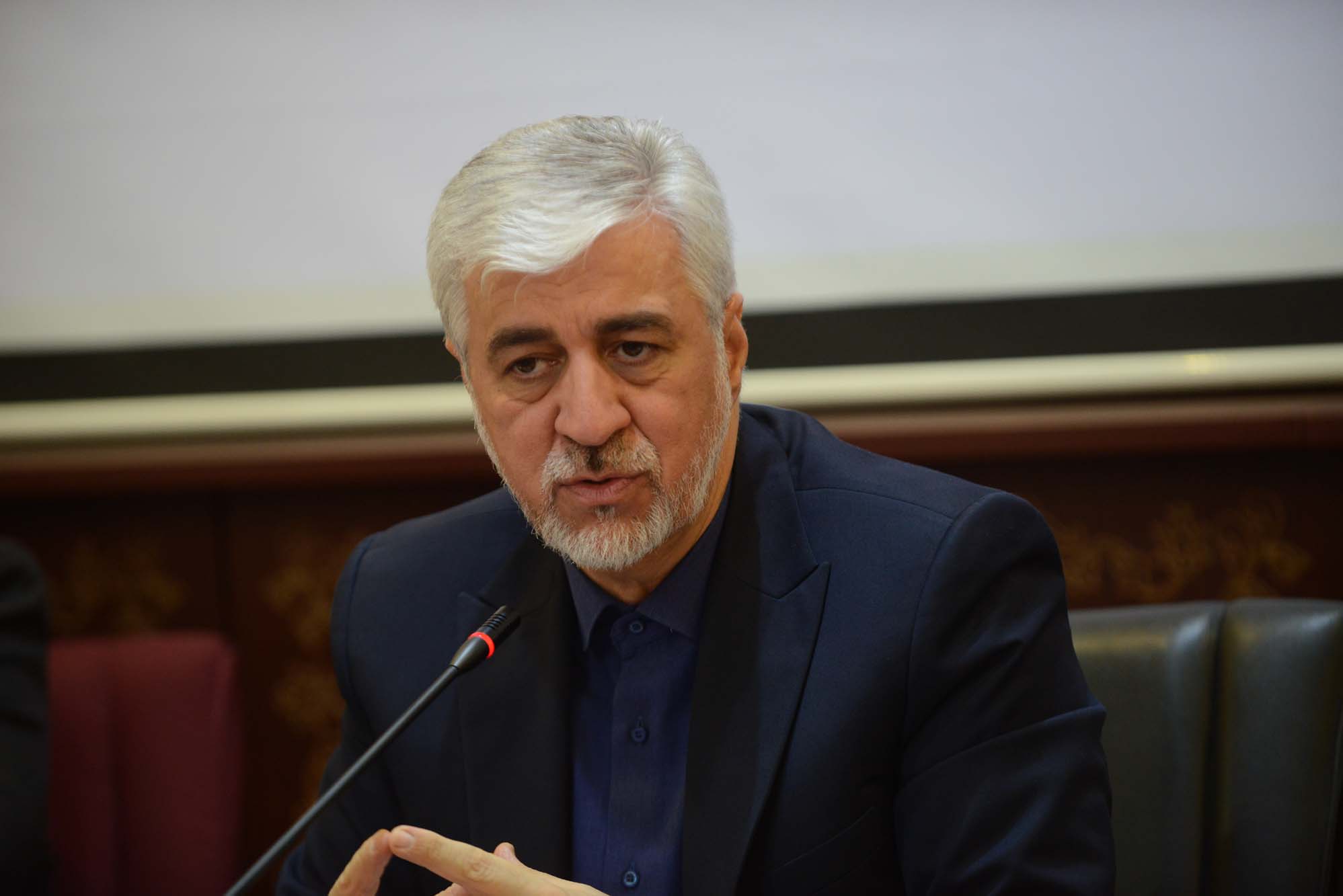واکنش وزیر ورزش به سوالات نمایندگان مجلس/ سجادی: استراماچونی از ترس پولشویی رفت!