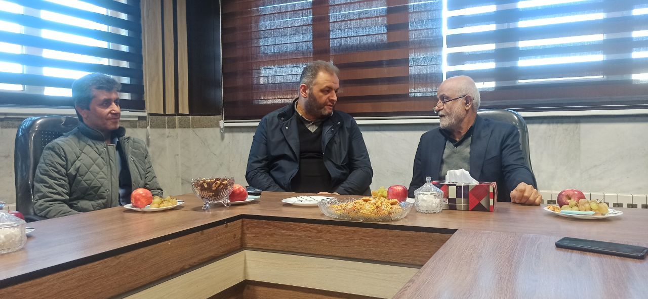 وزنهبرداری جوانان قهرمانی کشور| قزوین و تاکستان میزبان شدند/ حضور انوشیروانی در منزل پیشکسوتان