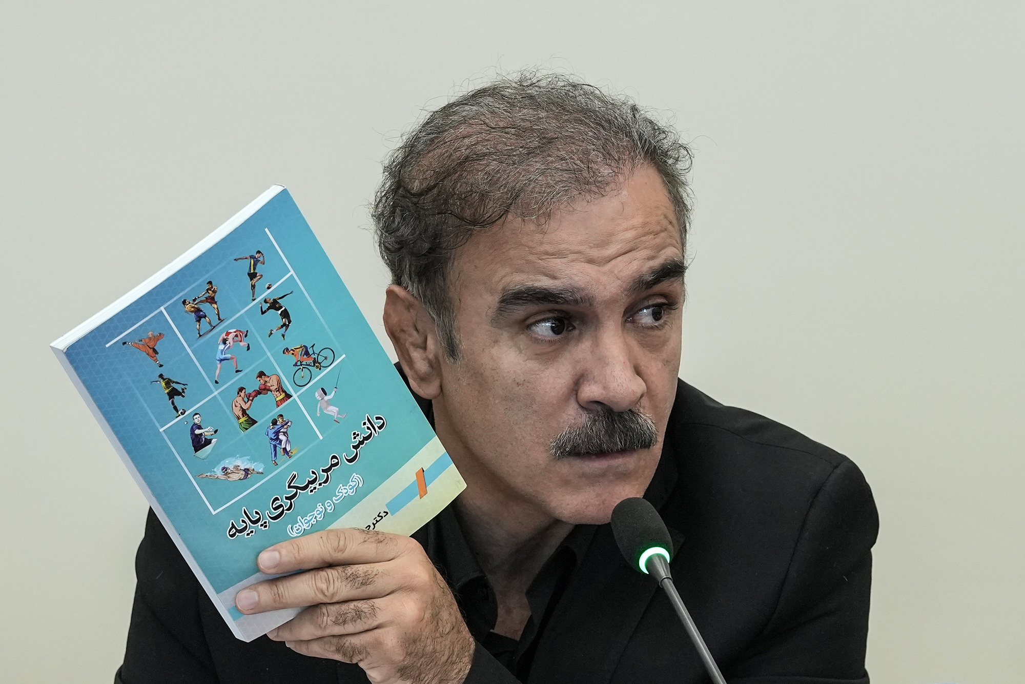 خیرآبادی دوباره رییس هیات کشتی استان کردستان شد