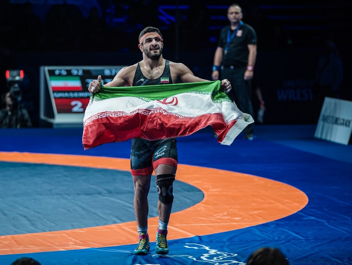 قهرمان جهان باز هم تکلیف را روشن نکرد/ قاسمپور: تغییر وزن؟ بعد از مسابقات جهانی تصمیم میگیرم