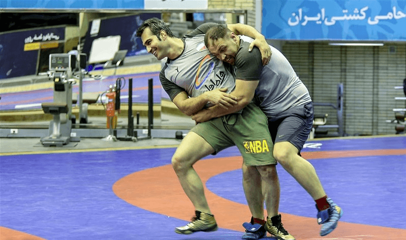 پاسخ مربی تیم ملی کشتی فرنگی به ادعای قهرمانی شانسی در جام جهانی/ نعمتپور: افزایش قرارداد کشتیگیران چشمگیر نیست