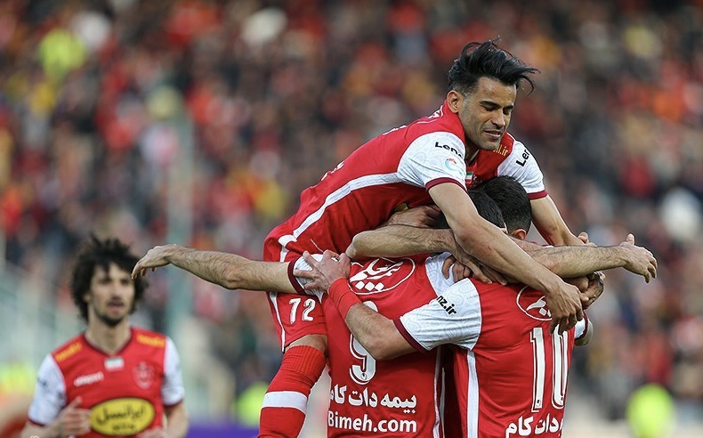 آقایی: بازی با تراکتور و سپاهان نقش مهمی در قهرمانی پرسپولیس دارند