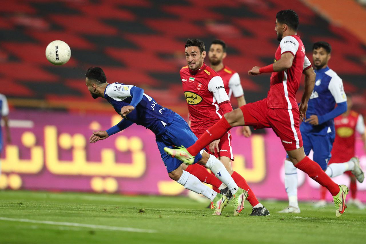 استقلال مانع از صدرنشینی پرسپولیس در یک نکته آماری