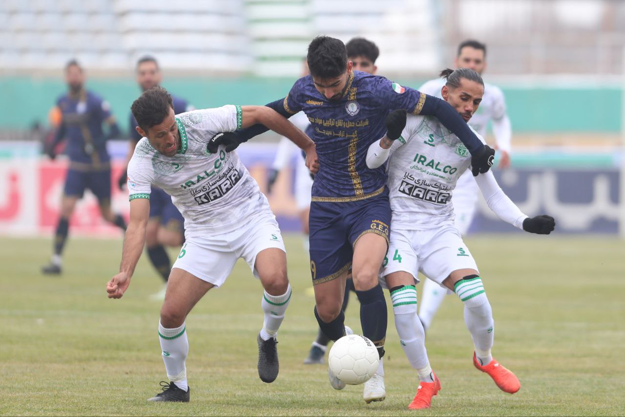 آلومینیوم 0-0 گل گهر / توقف ارتش ژنرال به نفع پرسپولیس