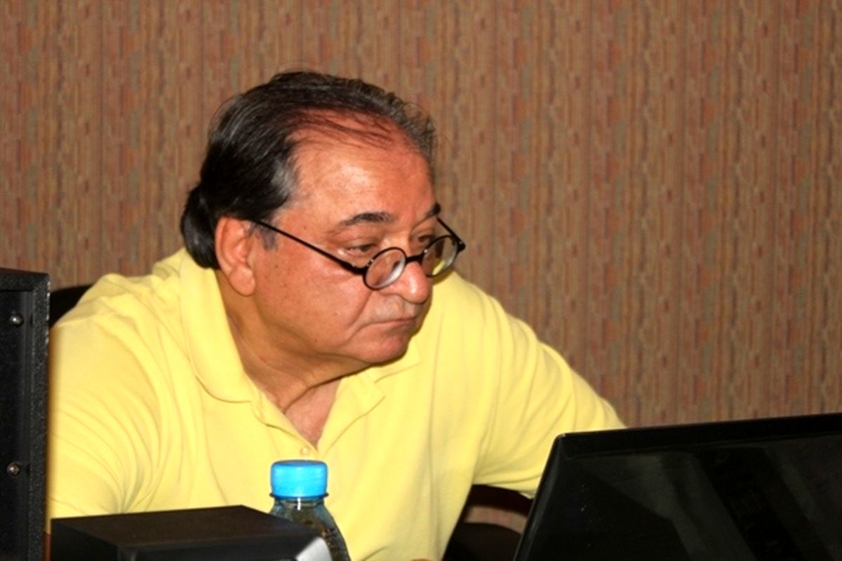 مسعود اقبالی: مربیان ایرانی کمتر از خارجیها نیستند/ در هر بازی فقط جنجال میبینیم