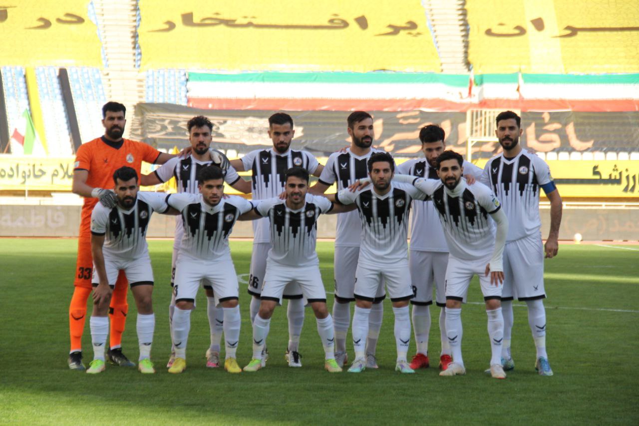 سه بازیکن نفت مسجد سلیمان از تیم کنار گذاشته شدند